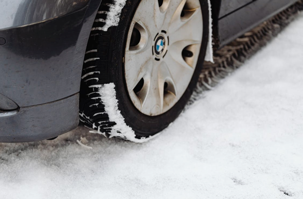 Should You Get Snow Tires or All-Weather Tires this Winter?